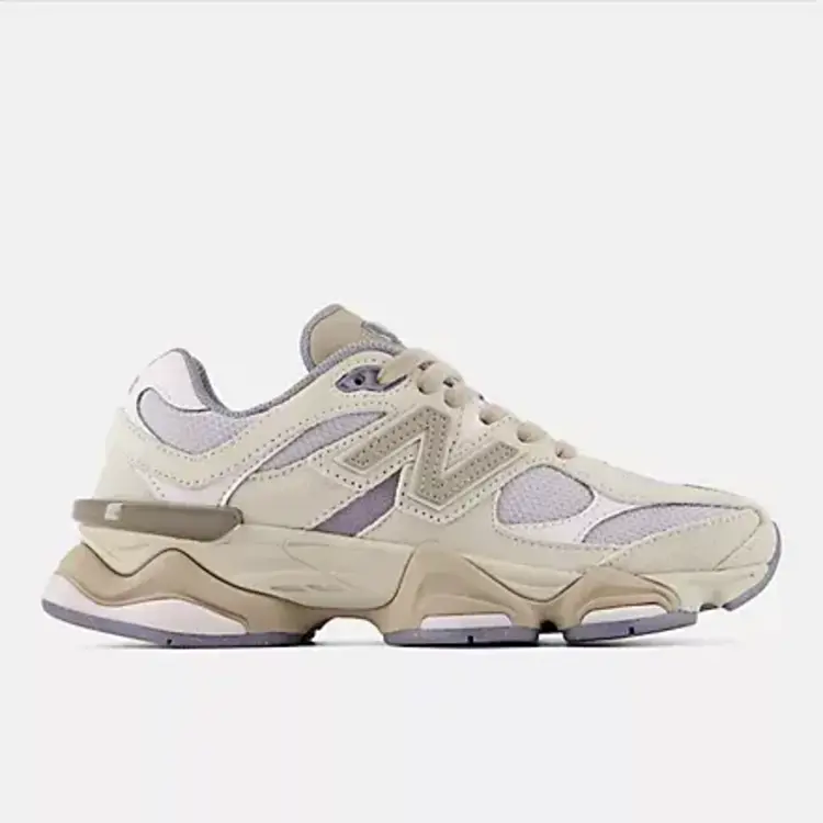 New Balance 9060 Sneaker Timberwolf with Driftwood