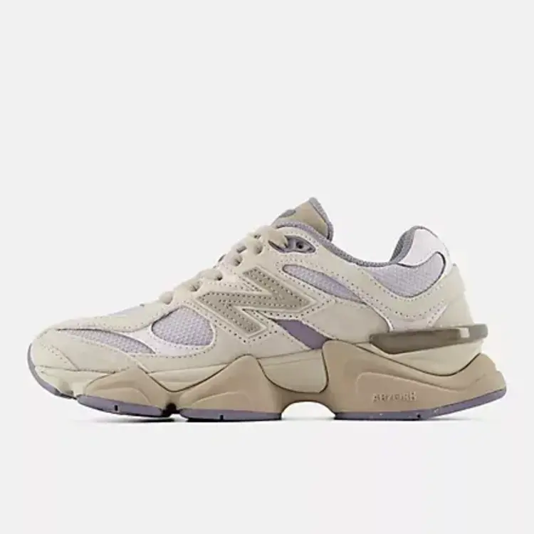 New Balance 9060 Sneaker Timberwolf with Driftwood