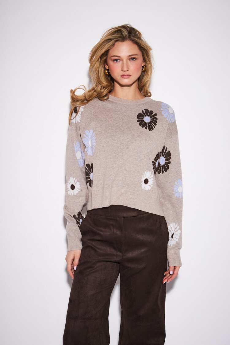 John & Jenn Presley Sweater Rose Bouquet