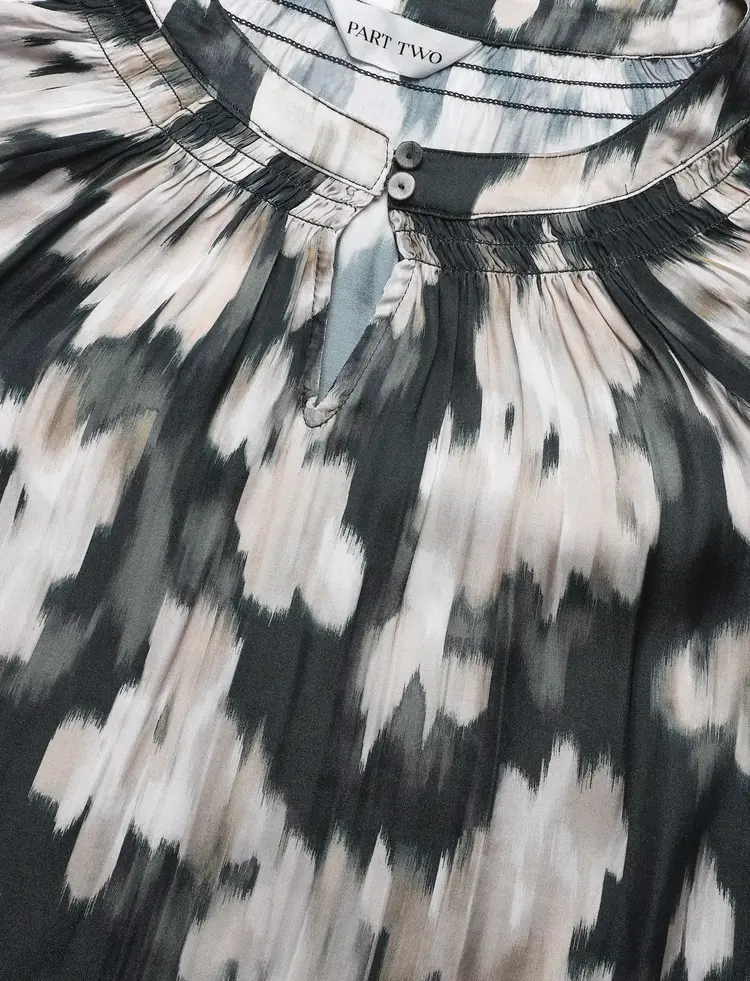 Part Two Catin Blouse Green Blurred Flower