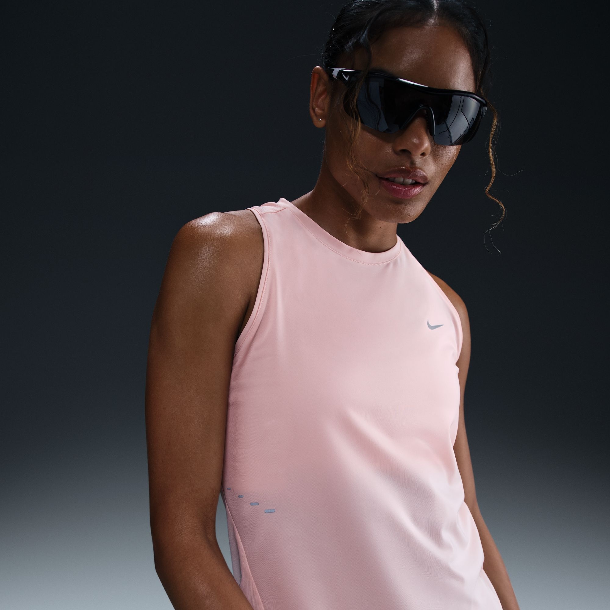 Nike WOMEN'S SWIFT RUNNING TANK