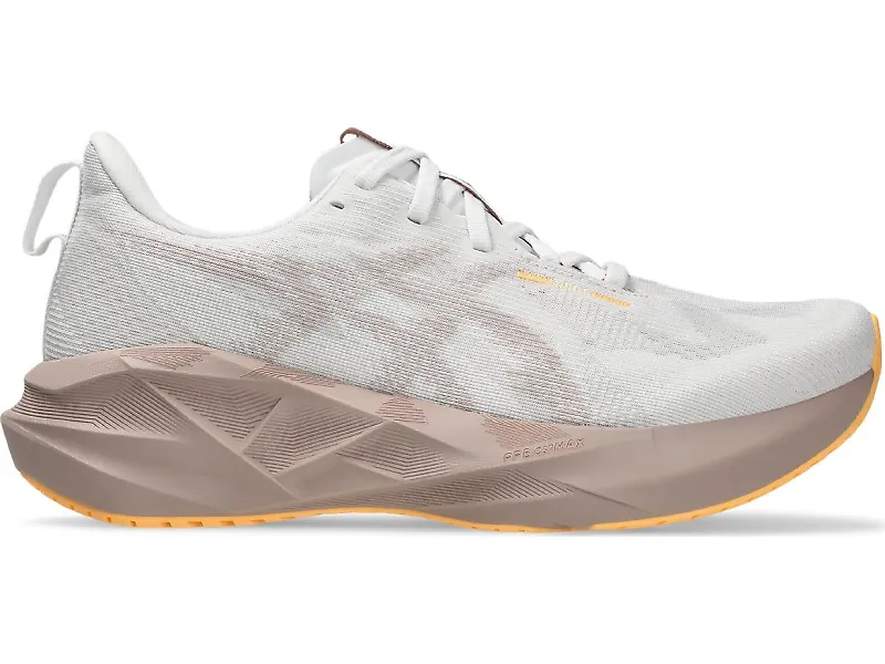 Asics WOMEN'S NOVABLAST 5