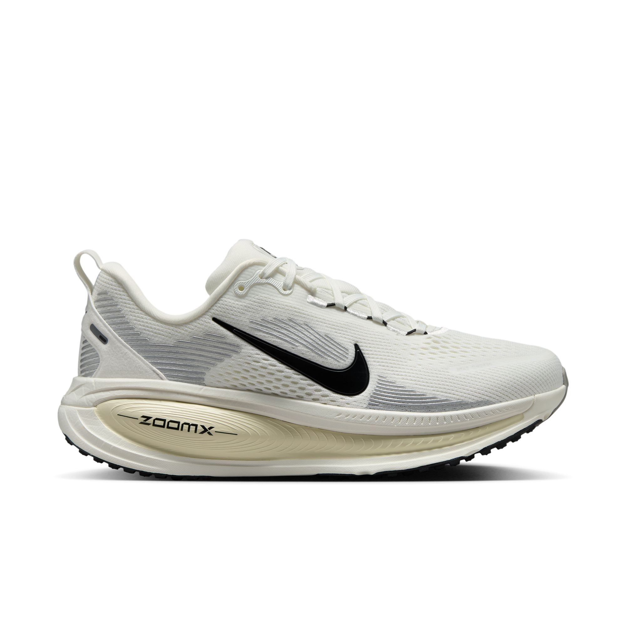 Nike WOMEN'S VOMERO 18