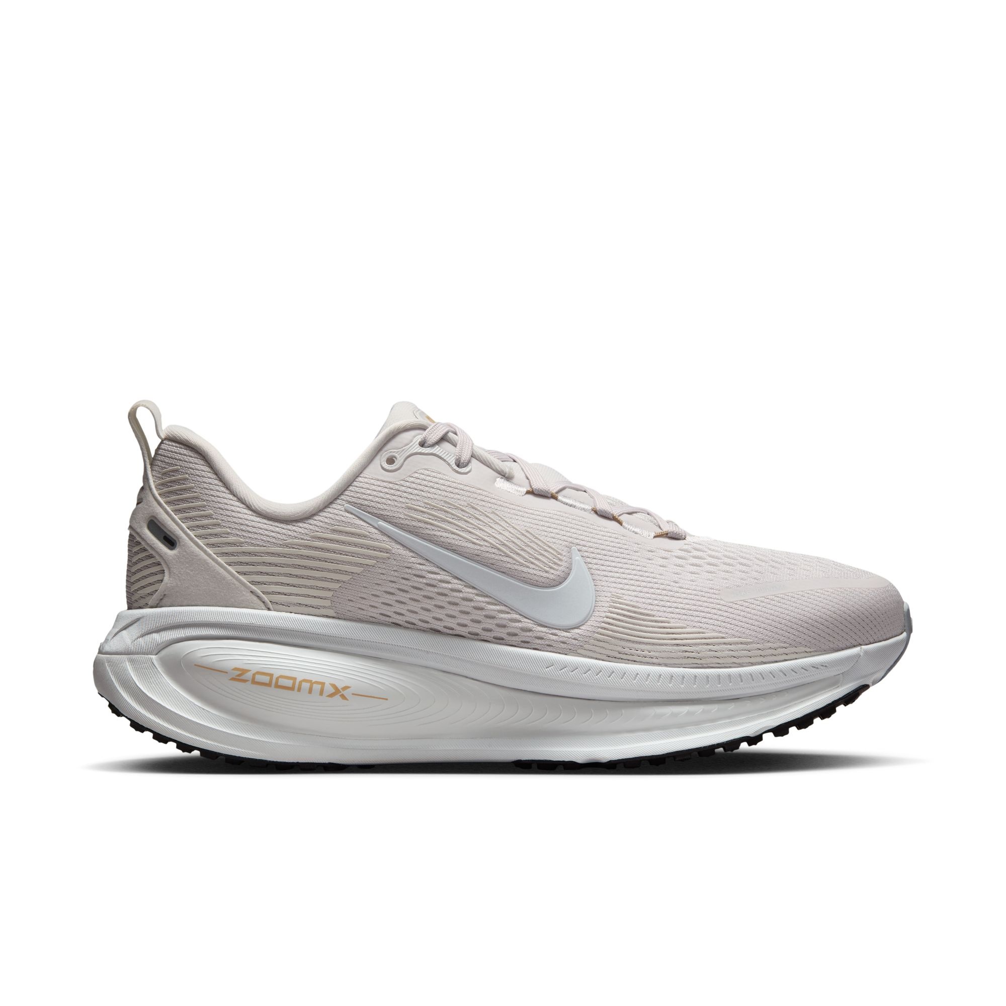 Nike WOMEN'S VOMERO 18