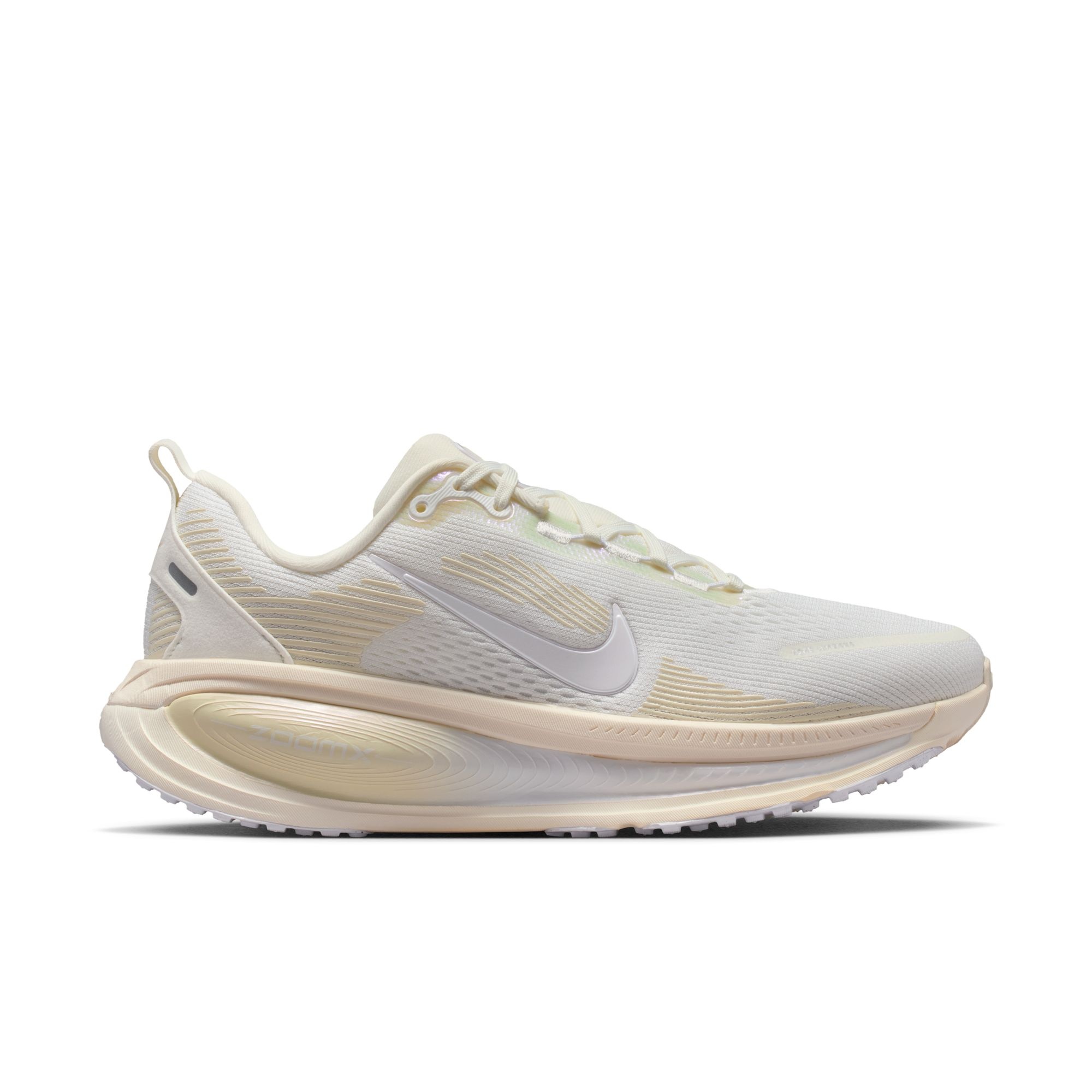 Nike WOMEN'S VOMERO 18