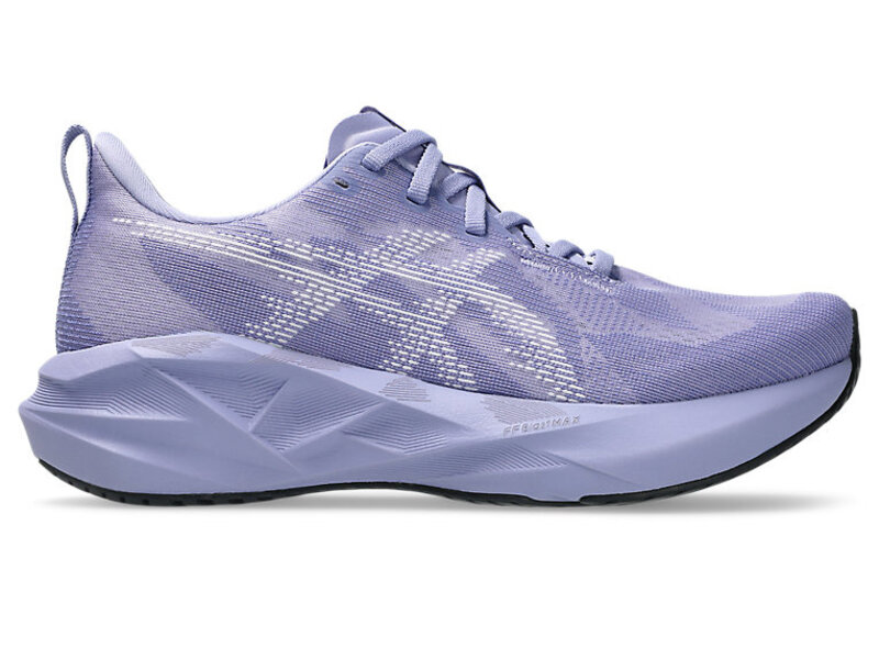 WOMEN'S NOVABLAST 5 - Iowa Running Company