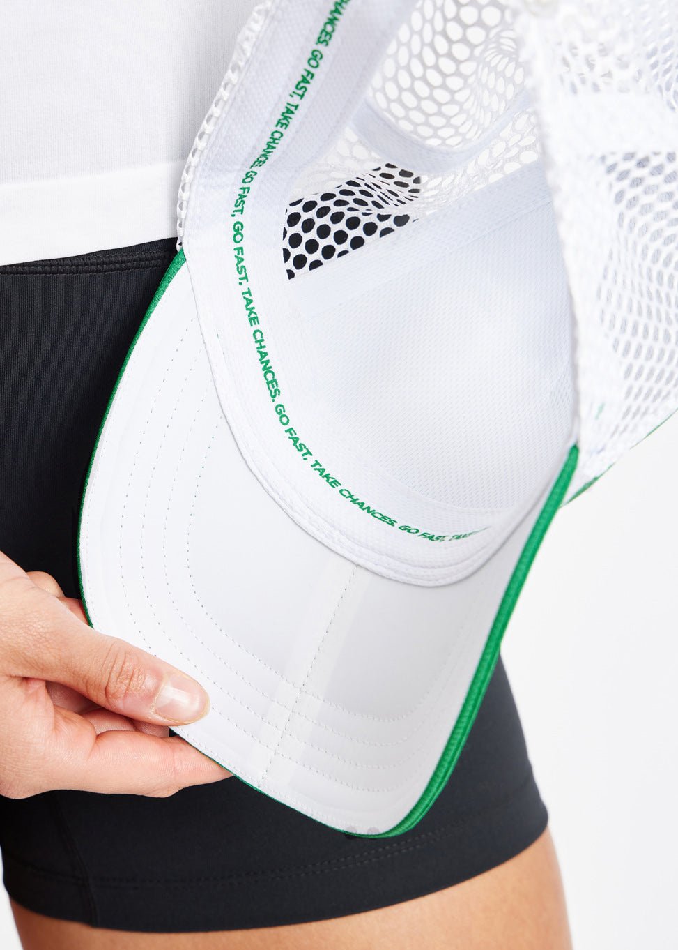 Oiselle RUNNER TRUCKER HAT