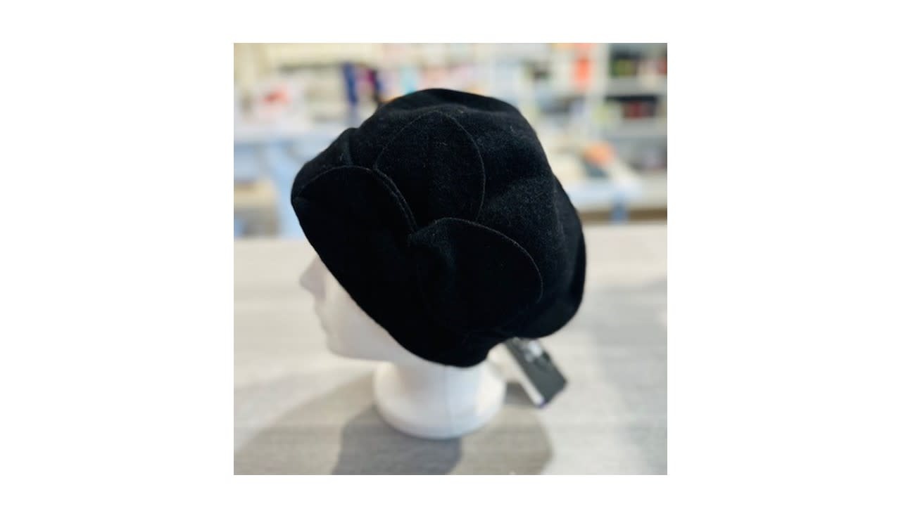 Chapeau - casquette Noir ( Hiver ) - Boutique Amandine Joliette