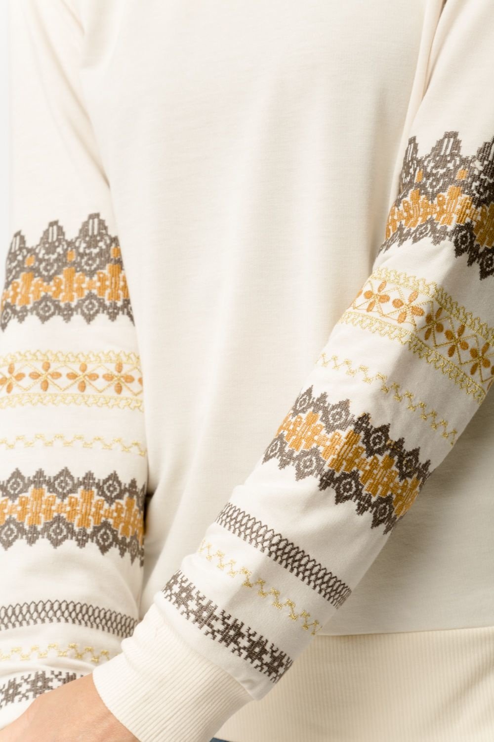 Mystree Embroidered Sleeve Pullover
