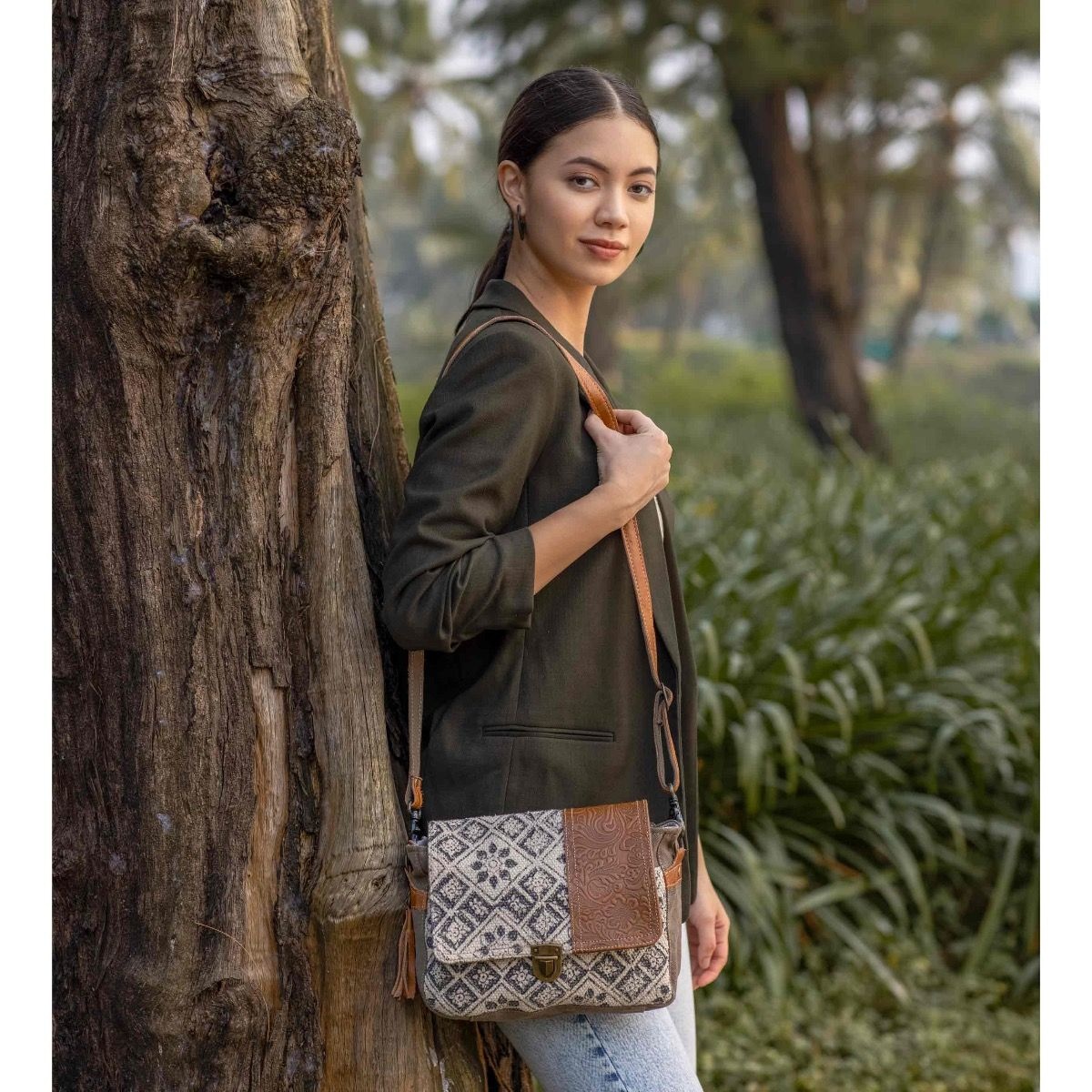 Myra Spellbound Messenger Bag