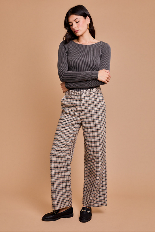GILLI Long Sleeve Scoop Neck Ribbed Bodysuit