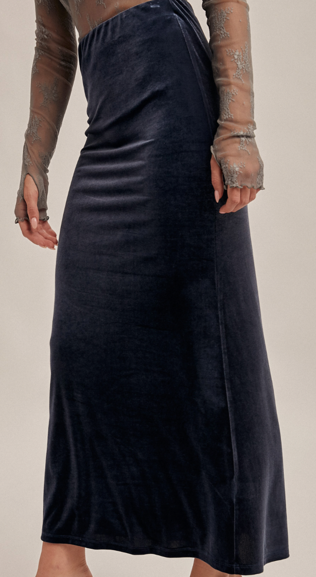 Hem & Thread PULL-ON VELVET MAXI SKIRT