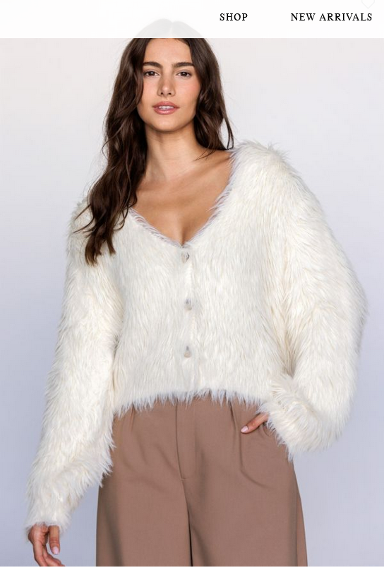 Storia Fluffy V Neck Sweater Ivory