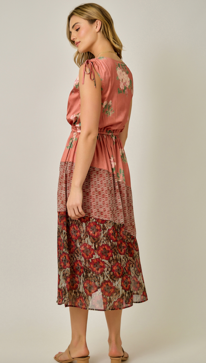 Mystree Sleeveless Mixed Print Dress
