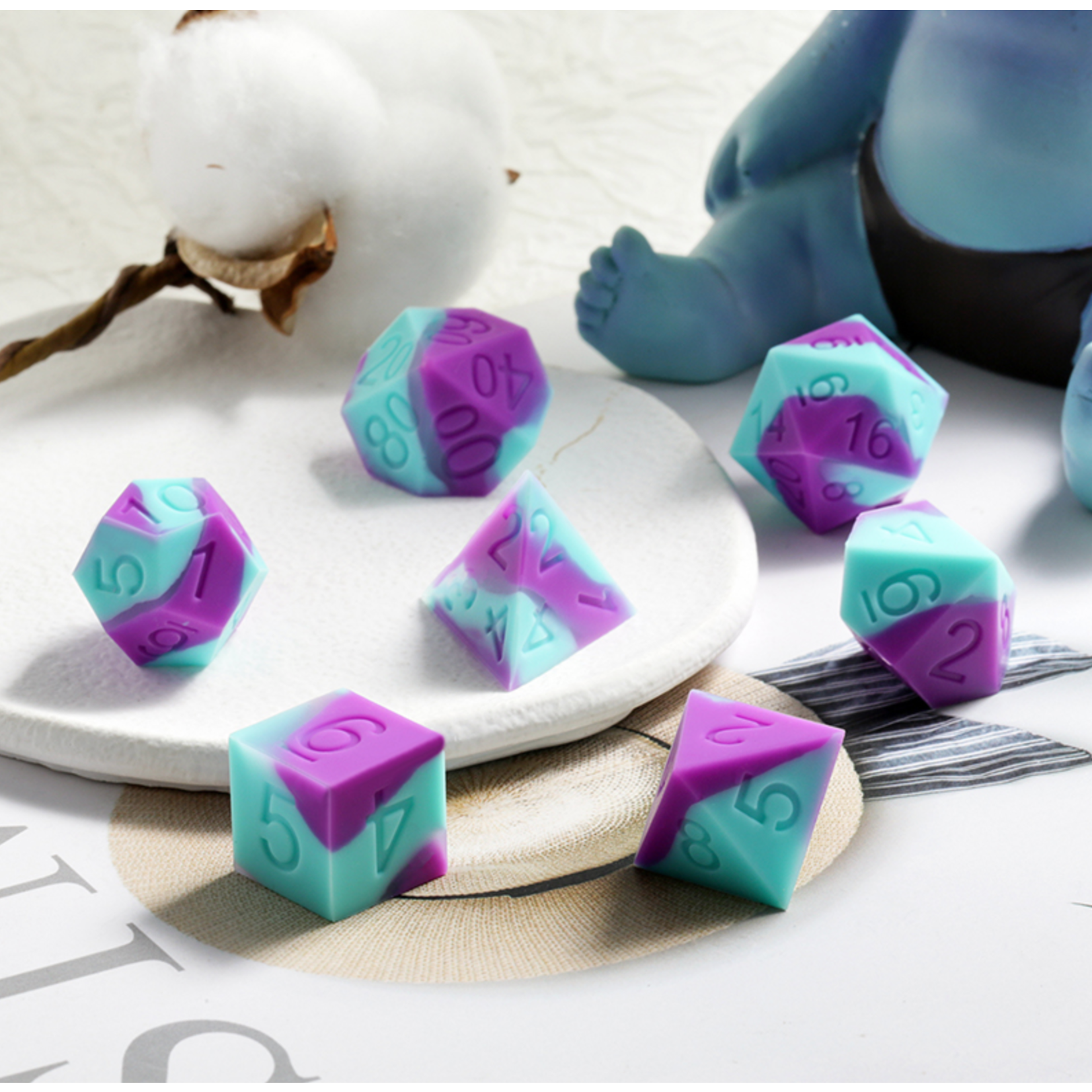 GTH Silicone Dice Set (7pcs) - UFO