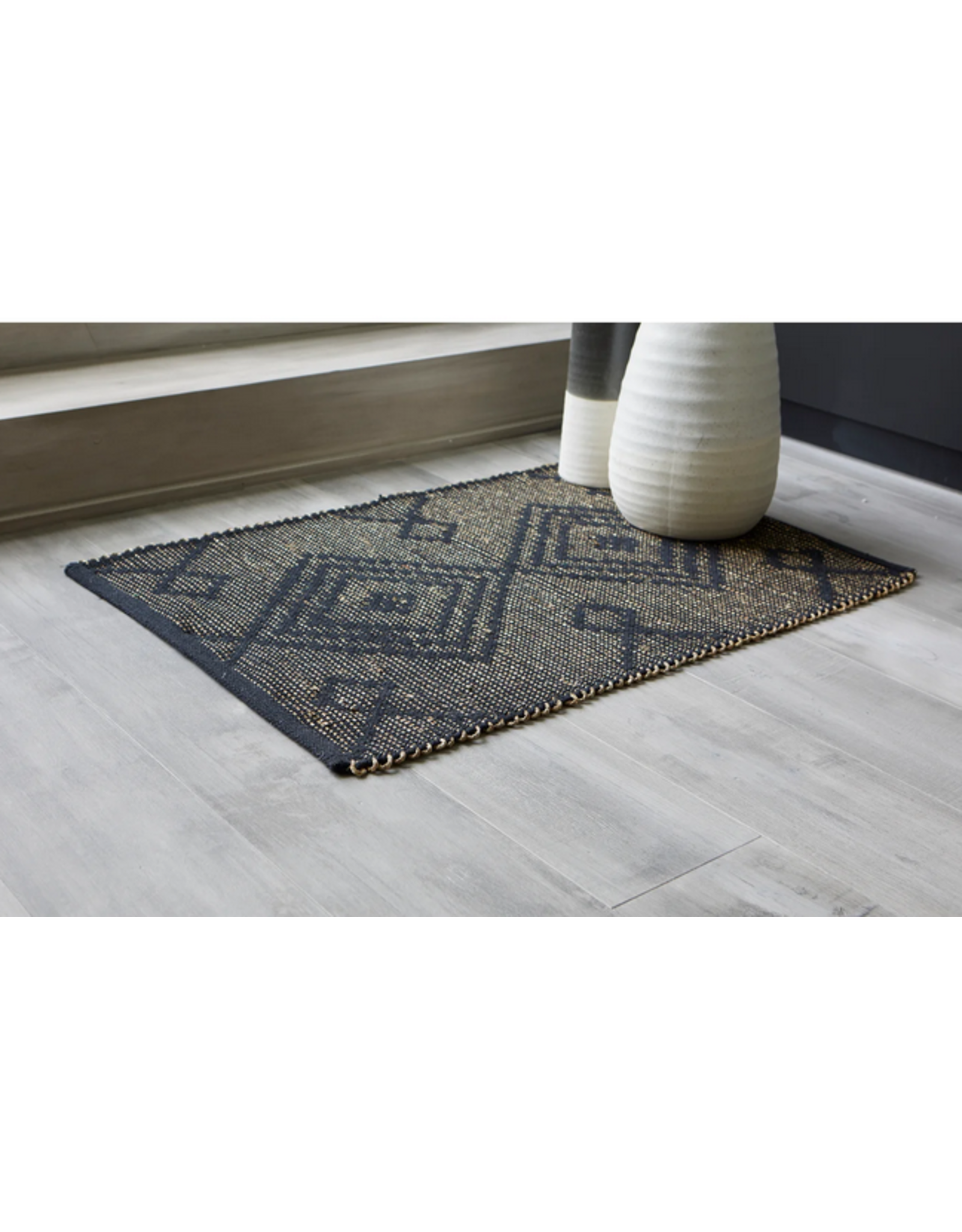 Sanctuary Accent Rug W. Seagrass Black