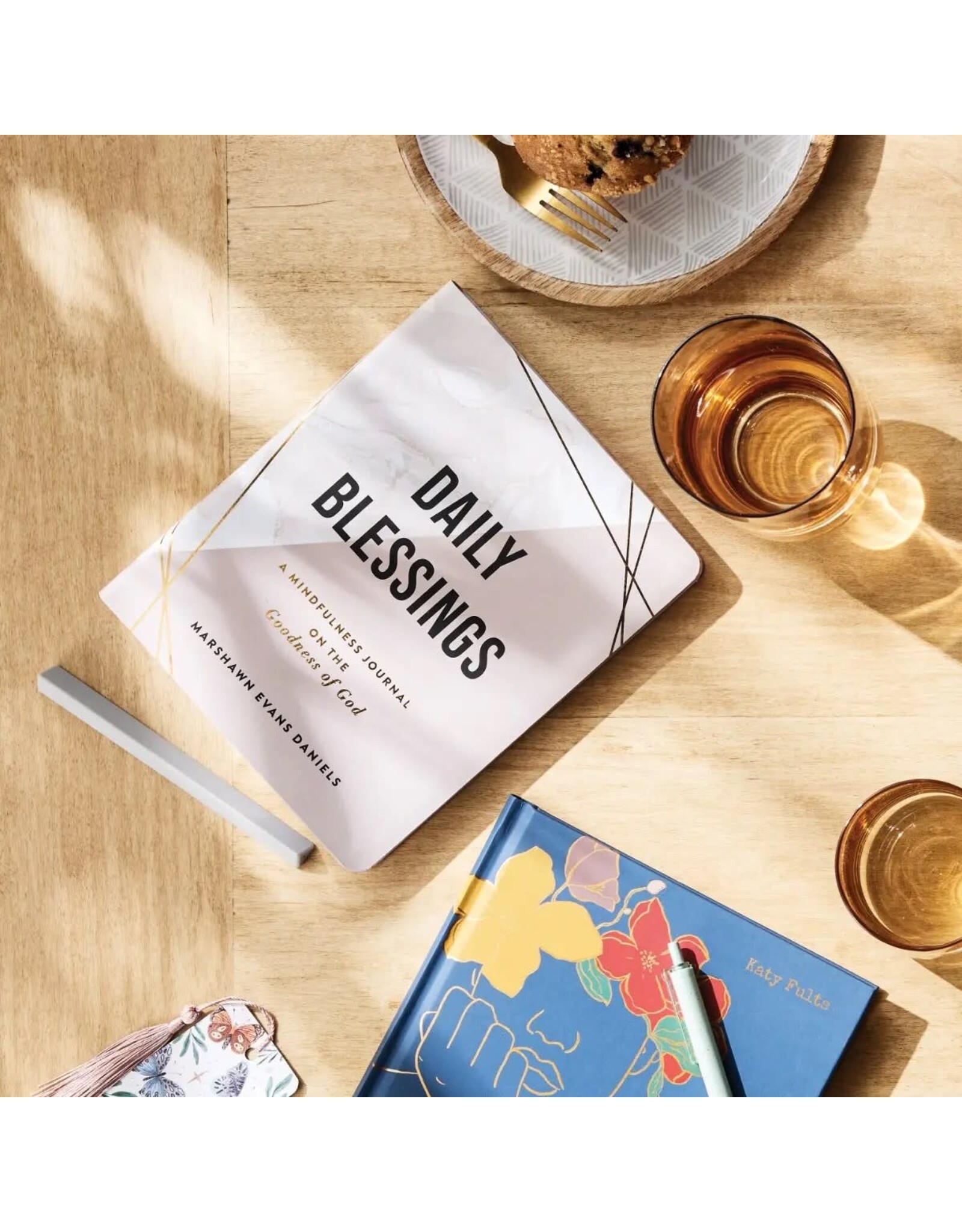 Daily Blessings: A Mindfulness Journal on the Goodness of God