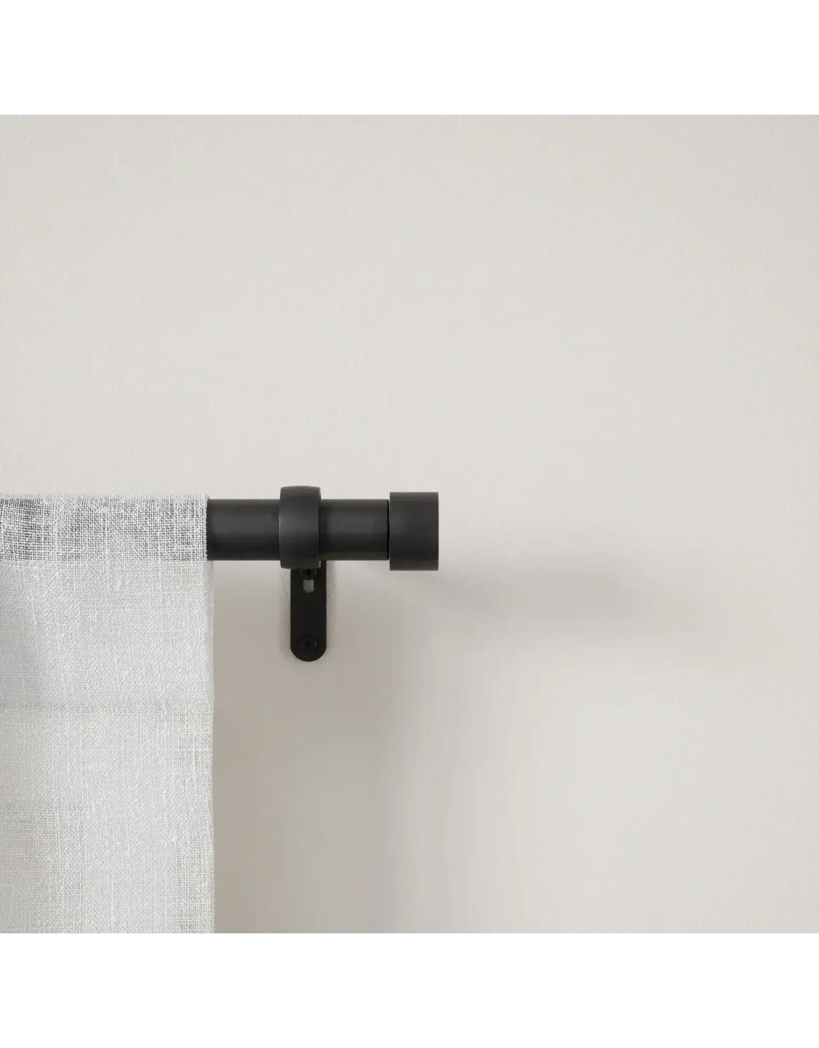 Cappa 1" Rod 36"-66" - matte black