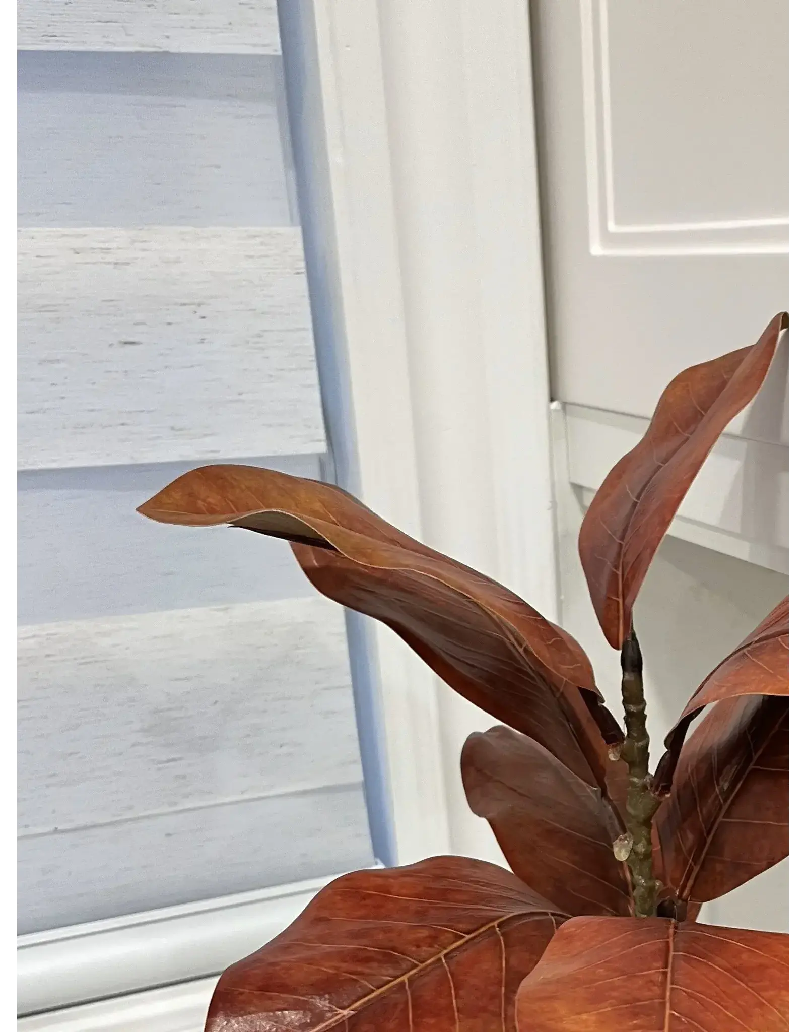 18" Magnolia Spray - red