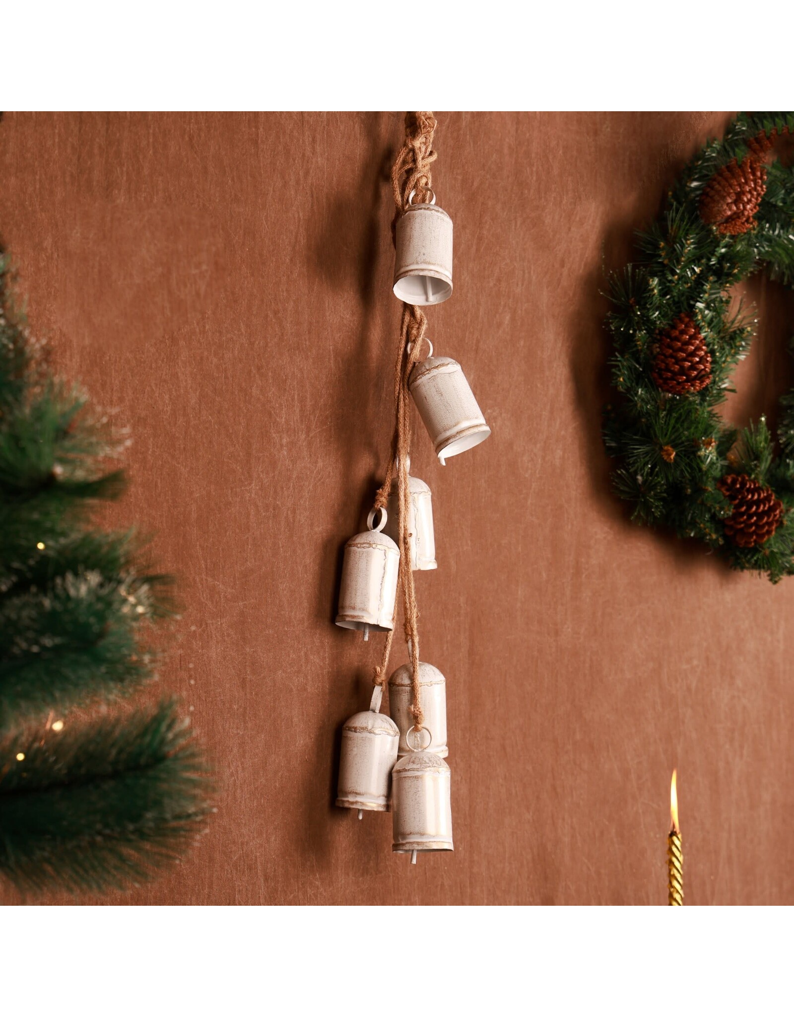 Blitzen Long White Bell Bunch