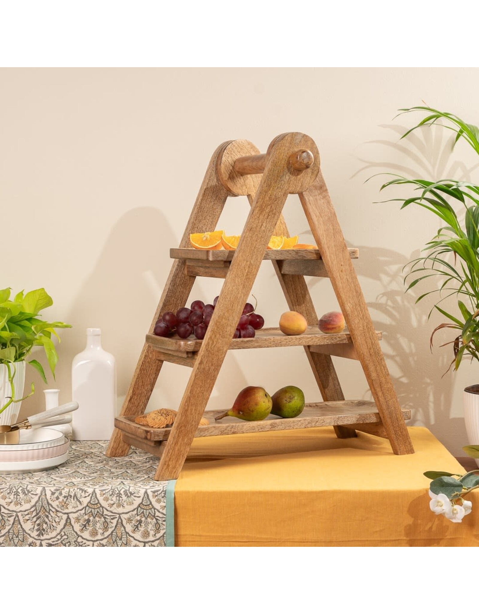 Cedar Tiered Stand