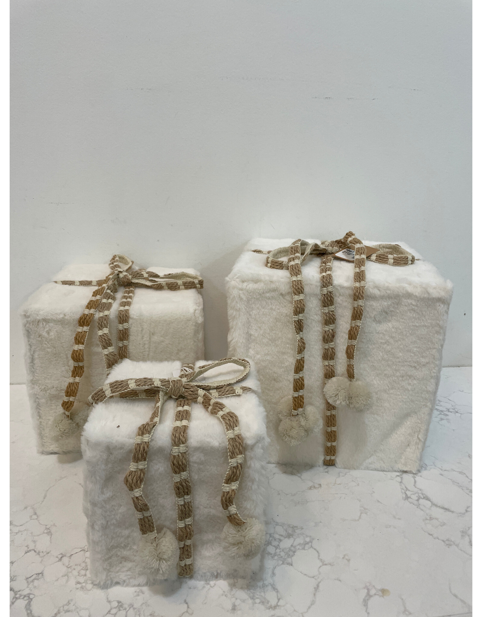 White/Brown Gift Box - large