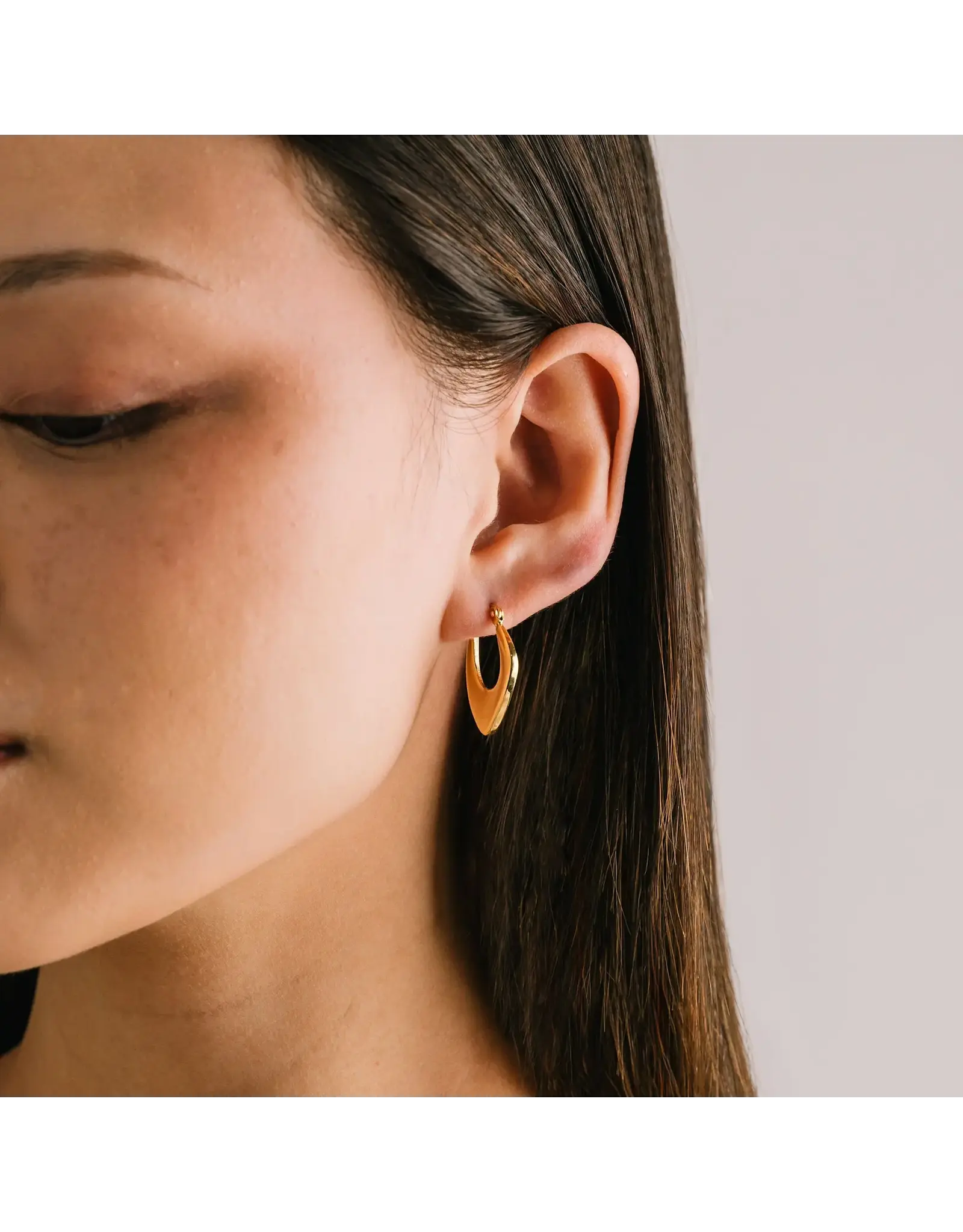 Lila Earrings - Gold