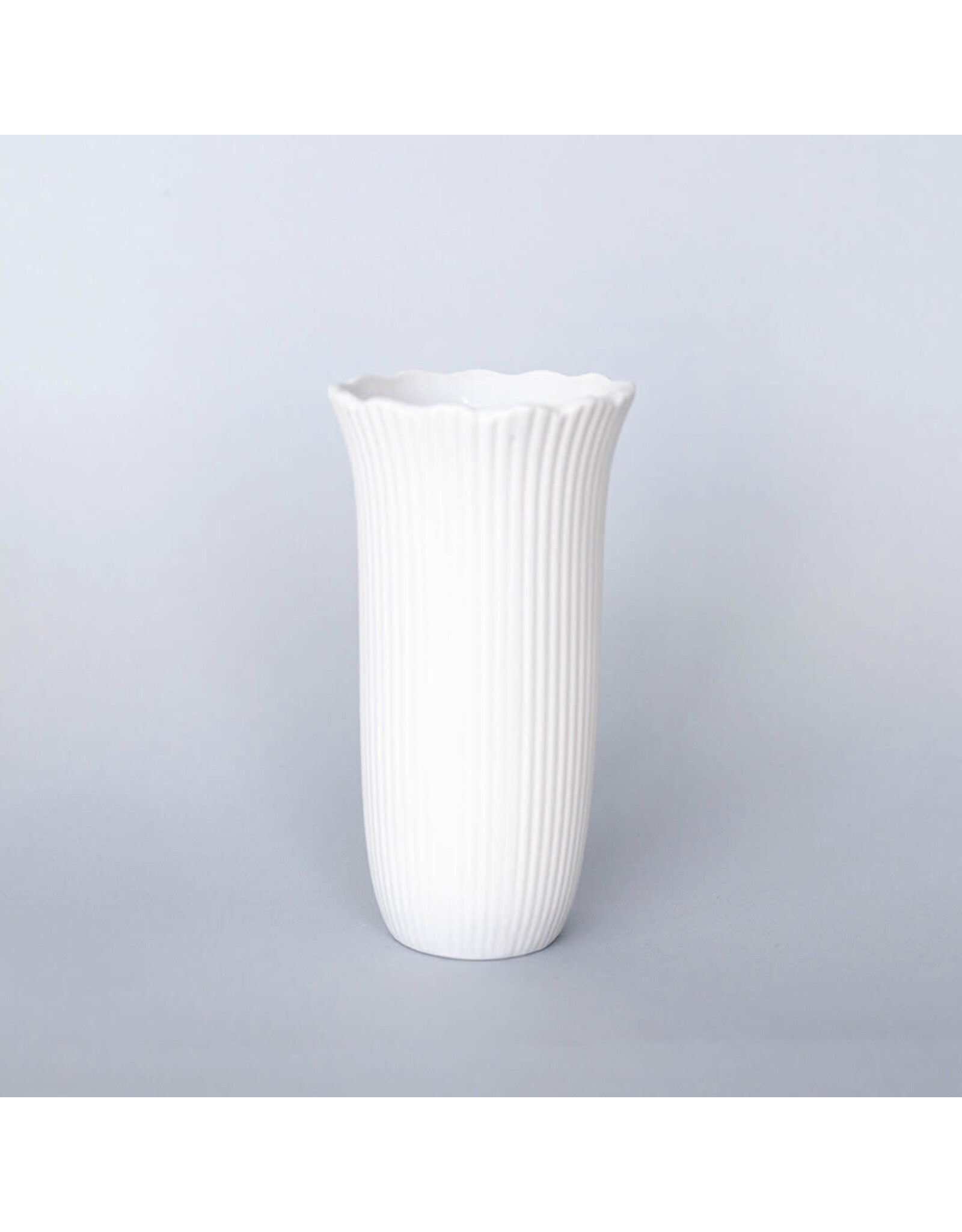 Small Scalloped Vase - Ivory