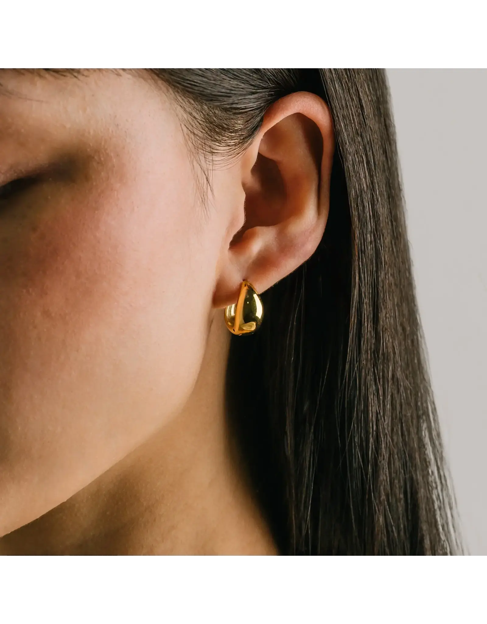 Oval Puff Hoop Earrings - Gold