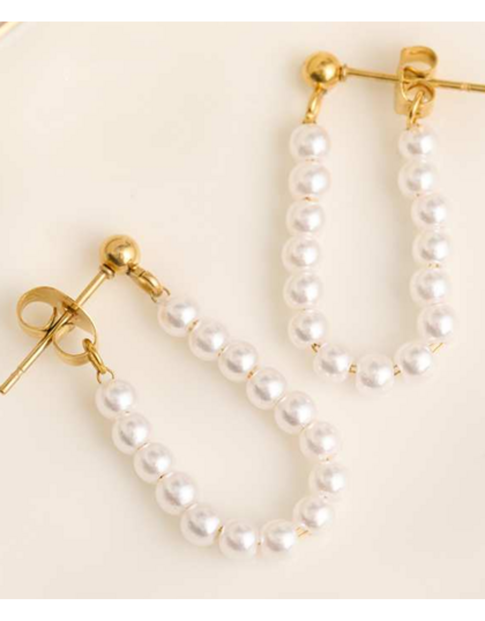 Fresh Pearl Earring