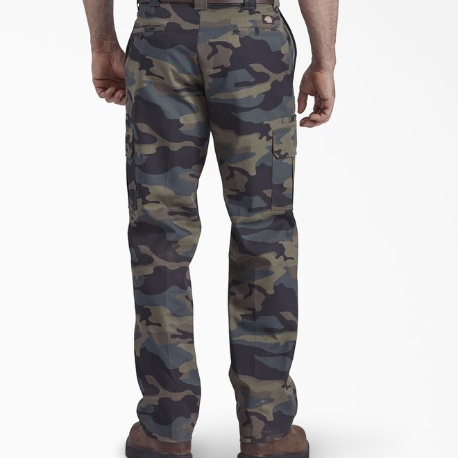 REGULAR FIT STRAIGHT LEG CARGO PANTS CAMO