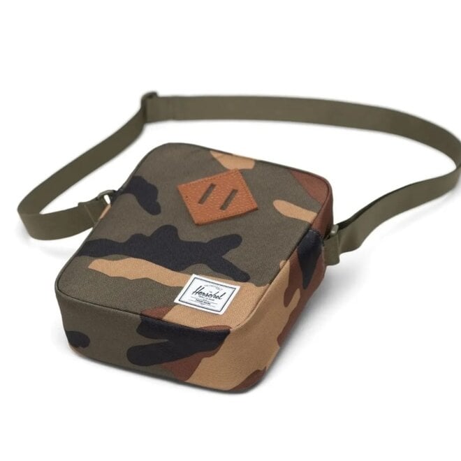 HERITAGE CROSSBODY WOODLAND CAMO
