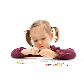 Jun. 2, TUES 11-12pm Kids Necklace Class