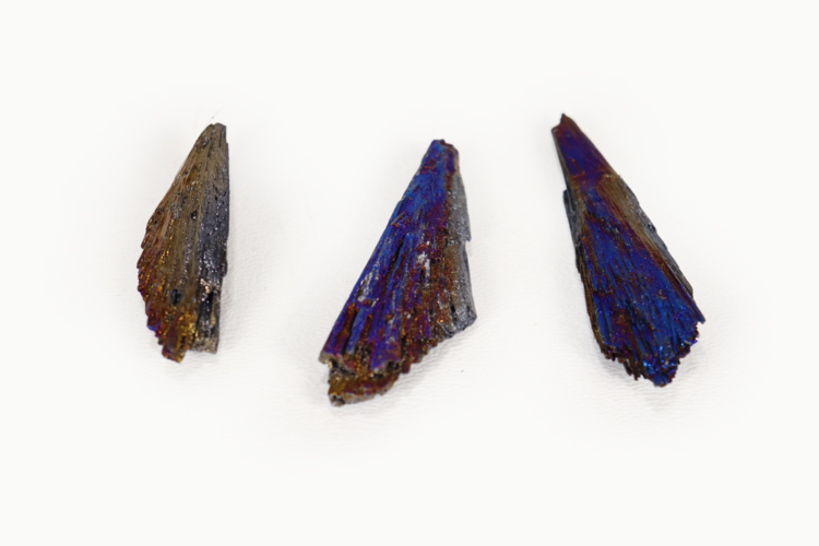 Titanium Black Kyanite ~10g