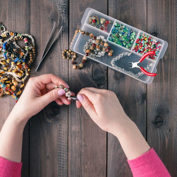 Sep. 4, FRI. 4-6pm Necklace Making 101 Class "BYOB" up to 18"