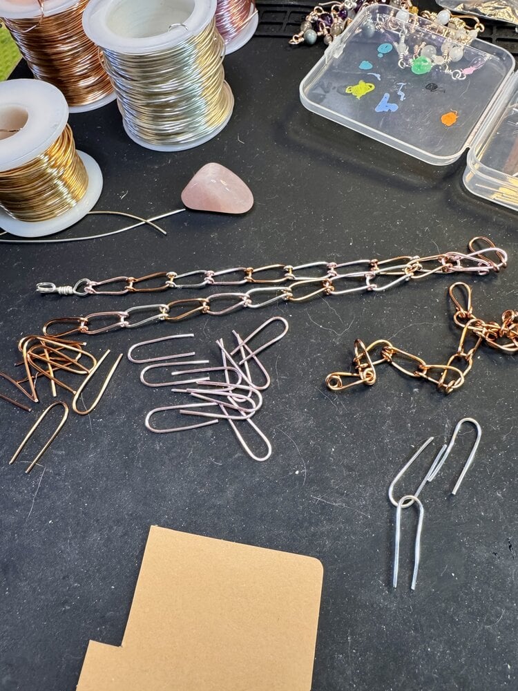 Aug. 23, SUN. 11:30-2pm  Beaded Wire "U" Chain Bracelet Class