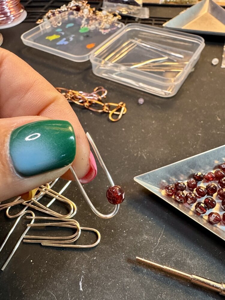 Aug. 23, SUN. 11:30-2pm  Beaded Wire "U" Chain Bracelet Class