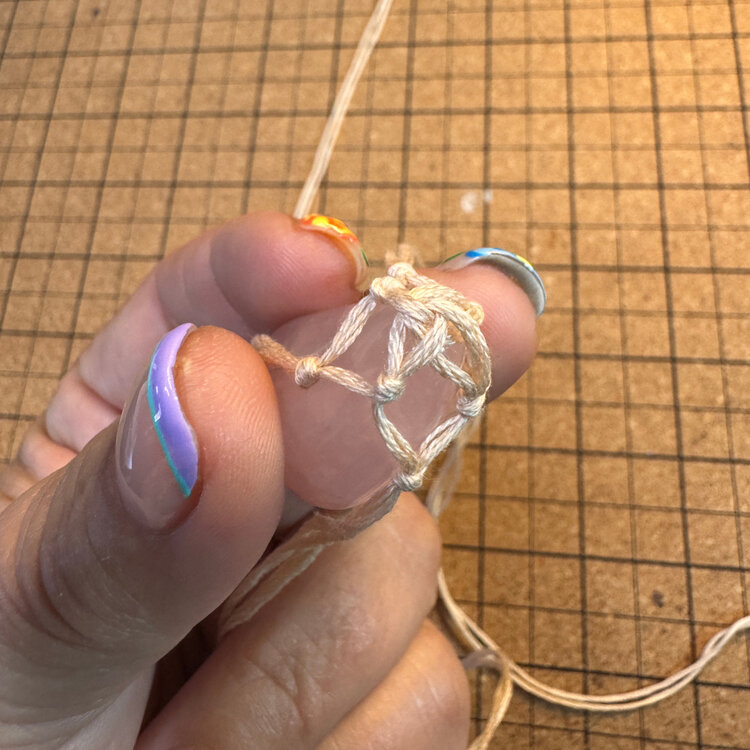 May 1, SAT. 10:30-1pm Interchangeable Crystal Macrame Necklace w/ Pendant Class