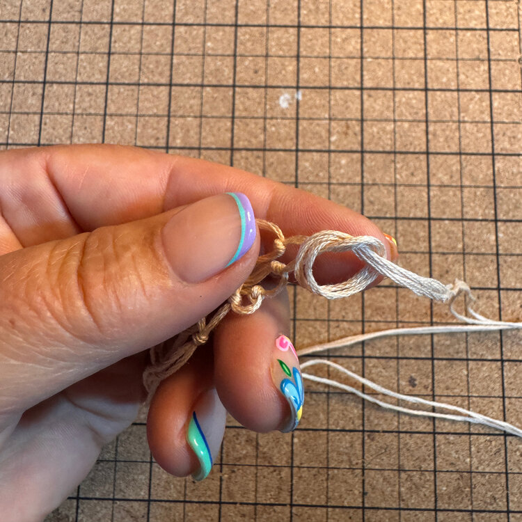 May 1, SAT. 10:30-1pm Interchangeable Crystal Macrame Necklace w/ Pendant Class