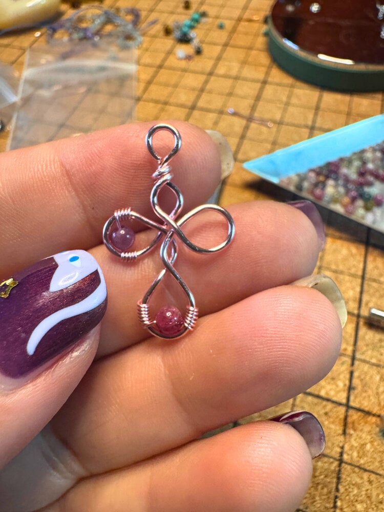 Sep. 30, WED. 5-7pm Gemstone and Wire-Wrapped Cross Class