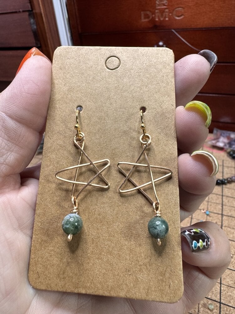 Nov. 7, SAT. 4-6pm Wire and Bead Star Earring Class