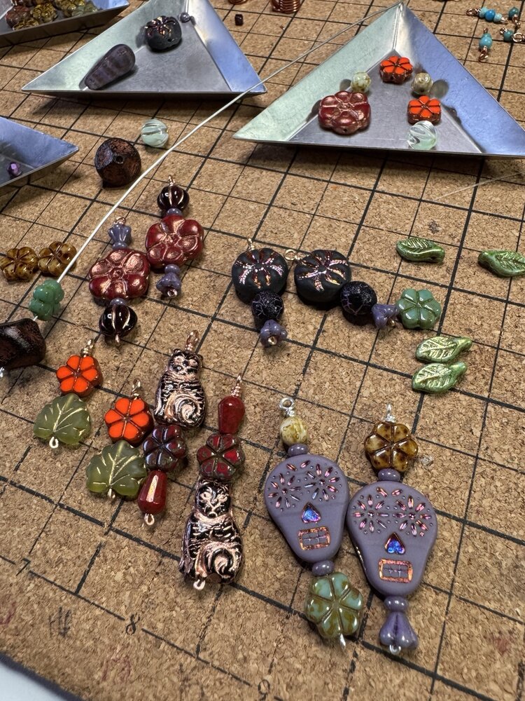 Oct. 31, SAT. 3-6pm Día de los Muertos Earrings Workshop