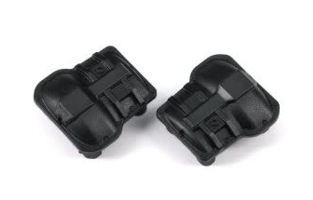 AXLE COVER BLACK (2)   TRA9738