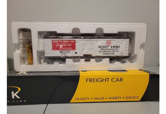 K-Line K742-8028 MidWest Hennery Wood Sided Reefer, NIB