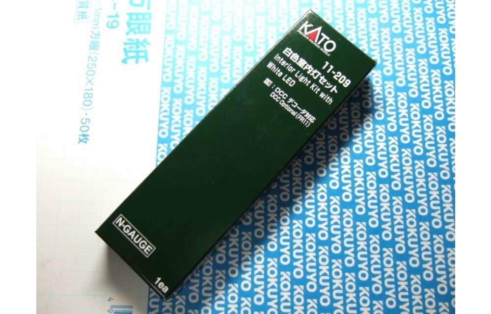 N Passenger Car Light Kit, Whi