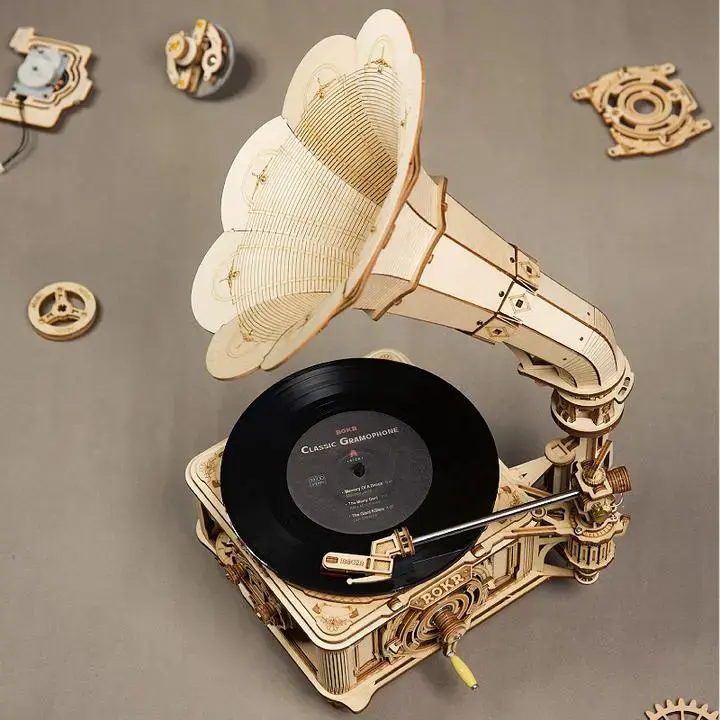 Mechanical Wood Models; Classical Gramophone