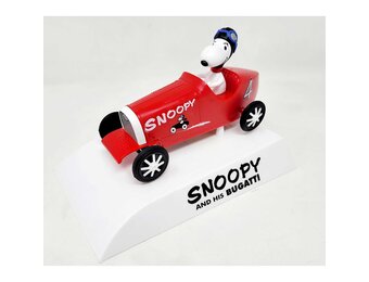 Snoopy and Race Car Snap Plastic Model Kits