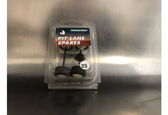 PIT LANE SPARES AXLE ASSYS BMW 25   C8095