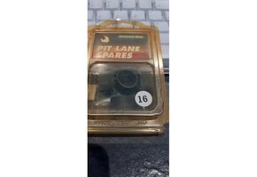 PIT LANE SPARES TYRES CALIBRA/MERC 16   C8086