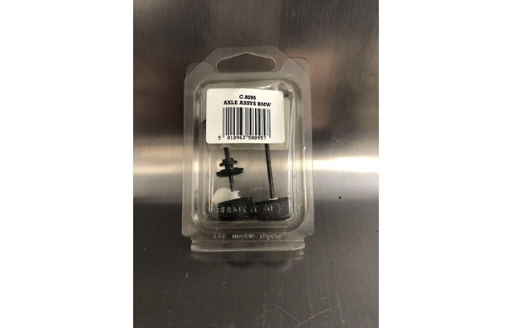 PIT LANE SPARES AXLE ASSYS ALFA 19  C8089